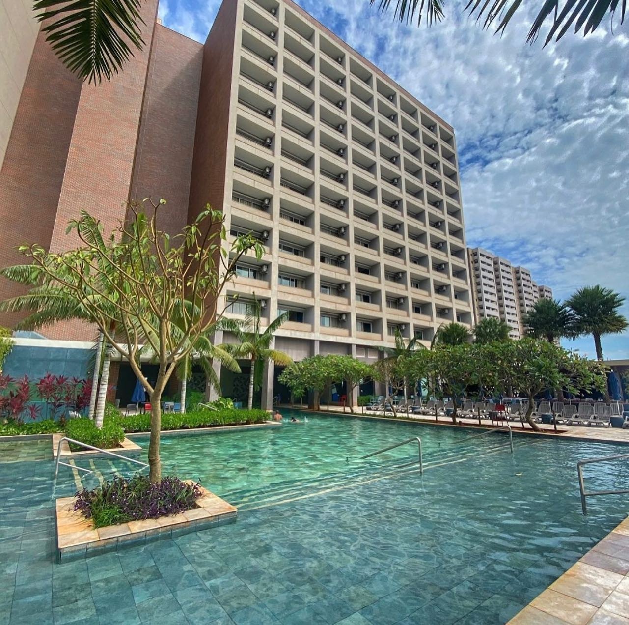 Hot Beach Resort